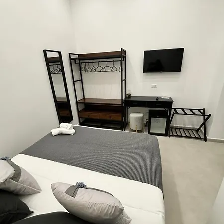 Cuore Urbano Montesanto ベッド・アンド・ブレックファスト 4*