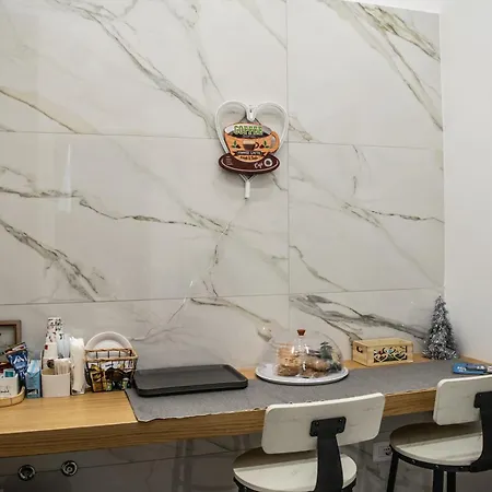 Cuore Urbano Montesanto ベッド・アンド・ブレックファスト ナポリ